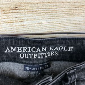 American Eagle Outfitters Shorts - Black American Eagle hi-rise shortie sz 6 // U26 American Eagle Outfitters Shorts - Black American Eagle hi-rise shortie sz 6 // U26